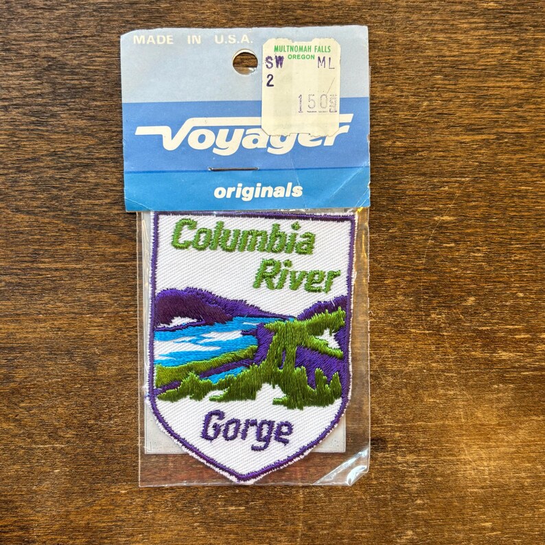 Columbia River Gorge Washington State Vintage Souvenir Travel Patch from Voyager Unique Price Sticker