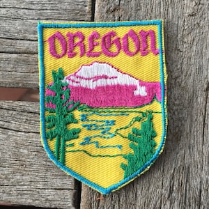 Oregon Vintage Souvenir Travel Patch from Voyager