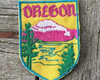 Oregon Vintage Souvenir Travel Patch from Voyager