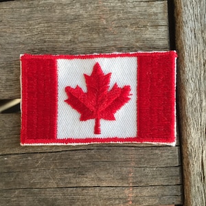 Canadian Flag Vintage Travel Souvenir Patch by Voyager - New in Original Package