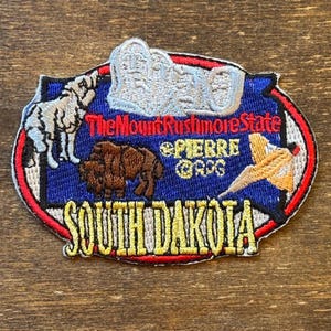 South Dakota souvenir resetygmärke från Rushmore Photo and Gifts