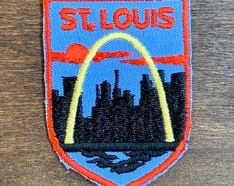 ONLY ONE! St. Louis, Missouri Vintage Souvenir Travel Patch from Voyager