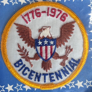 American Revolution 1776-1976 Bicentennial Vintage Souvenir Travel Patch (3 inches in diameter)