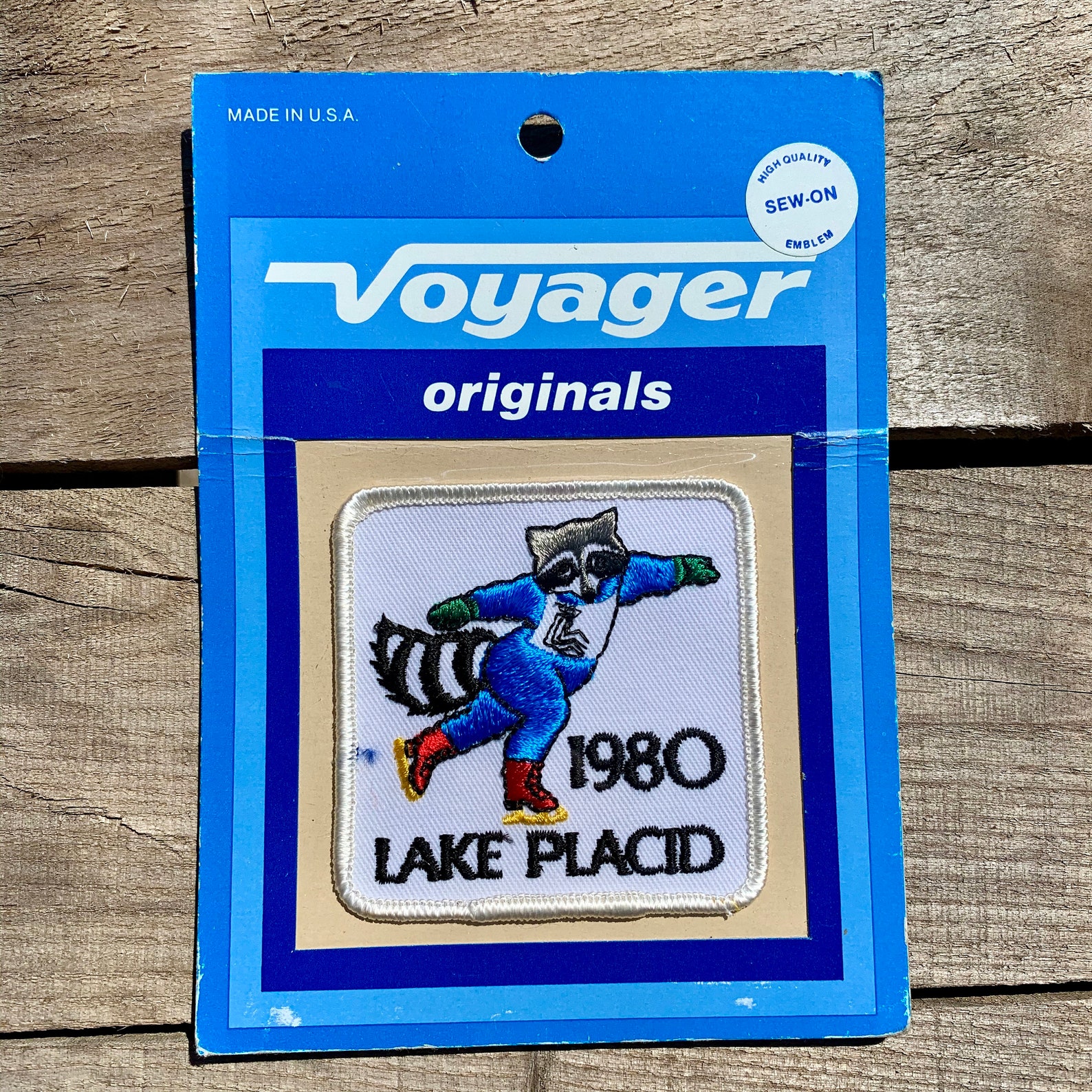 Pin's Vintage JO Lake Placid 1980 - Insigne épingle Jeux Olympiques USA
