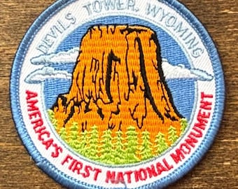 Devils Tower Wyoming Vintage Souvenir Travel Patch from IAAC