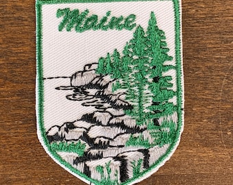 Maine Vintage Souvenir Travel Patch from Voyager