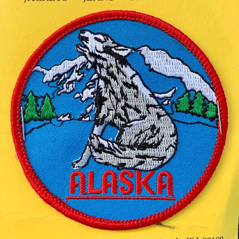 WA Alaska Denali Wolf Vintage Souvenir Travel Patch from IAAC in Seattle