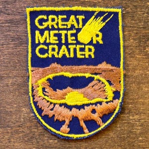 Vintage Meteor Krater Arizona Travel Patch - Voyager Souvenir