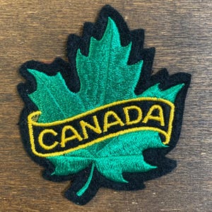 Vintage Canada Maple Leaf Patch: Gesticktes Souvenir, 7,0 cm breit