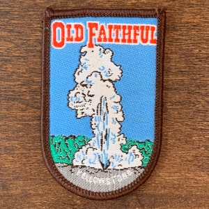 Old Fatihful, Yellowstone National Park, Oregon Vintage Souvenir Travel Patch from J. & J. Cash - ONLY ONE!