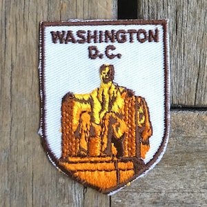Lincoln Memorial Washington DC Vintage Souvenir Travel Patch from Voyager