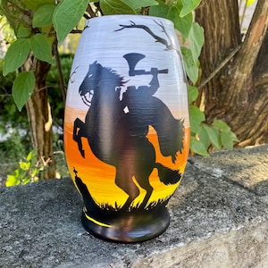 Sleepy hollow inspired ombré glass vase