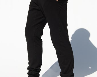 Pantalons de yoga confortables pour hommes, parfaits pour l'entraînement et la remise en forme. Tissu doux. Haute qualité. fonctionnels.