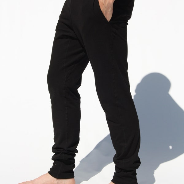 Pantalons de yoga confortables pour hommes, parfaits pour l'entraînement et la remise en forme. Tissu doux. Haute qualité. fonctionnels.