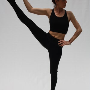 Top de Yoga de Mujer. Sujetador Fitness, Danza, Pilates, Aerobic. Suave y súper cómodo. Sin doble costura que limite el ejercicio de suelo. imagen 8