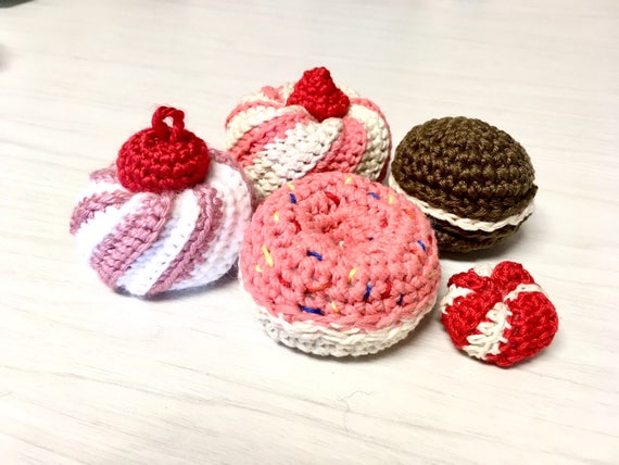 Crochet cupcakes macaroons donuts in beautiful white basket made from cotton Home decor kids pretend food Girls Boys Baby shower gift idea