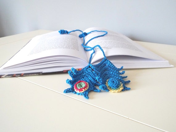 Handmade crochet bookmark/peacock feather/small giftables/gift ideas/home decor/crochet art/crochet gifts/men/women/decorations/keepsakes/
