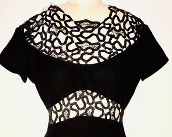 THIERRY MUGLER 1980 black lace net neckline and waist dress  Made in France