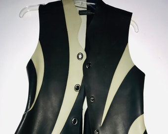 JUNKO  KOSHINO 1980s A rubber asymmetrical vest with metal clasps Made in Japan