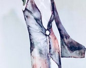 CHLOE by KARL LAGERFELD 1970 39 s tie dye silk chiffon deep v front split beaded applique boho style one shoulder belle sleeve dress Rare