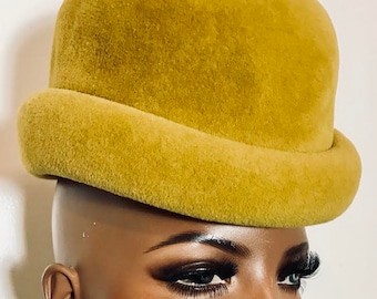 BALENCIAGA 1960's mustard bowler felt hat Made in France x-rare