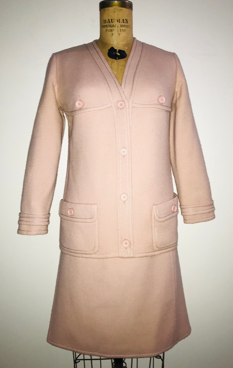 Christian Dior 1968 Marc Bohan pink wool skirt suit Made in France x rare imagem 3