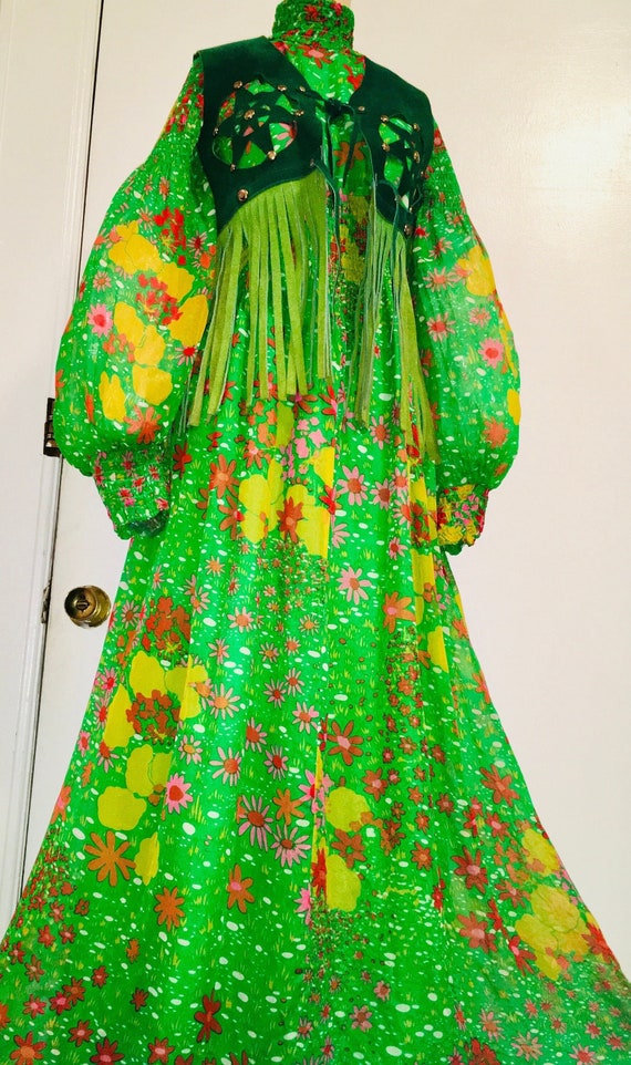 SCOTT BARRIE 1970s green floral maxi dress with be