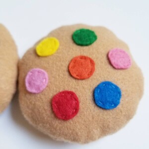 Rainbow Chip Felt Food Cookie Bild 3