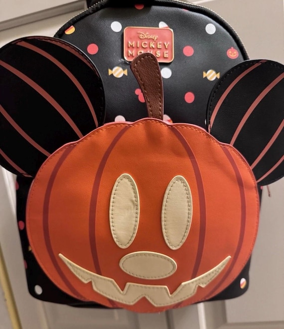 NWT Disney Bioworld Backpack Mickey Pumpkin HALLOWEEN Glow  display picture 1
