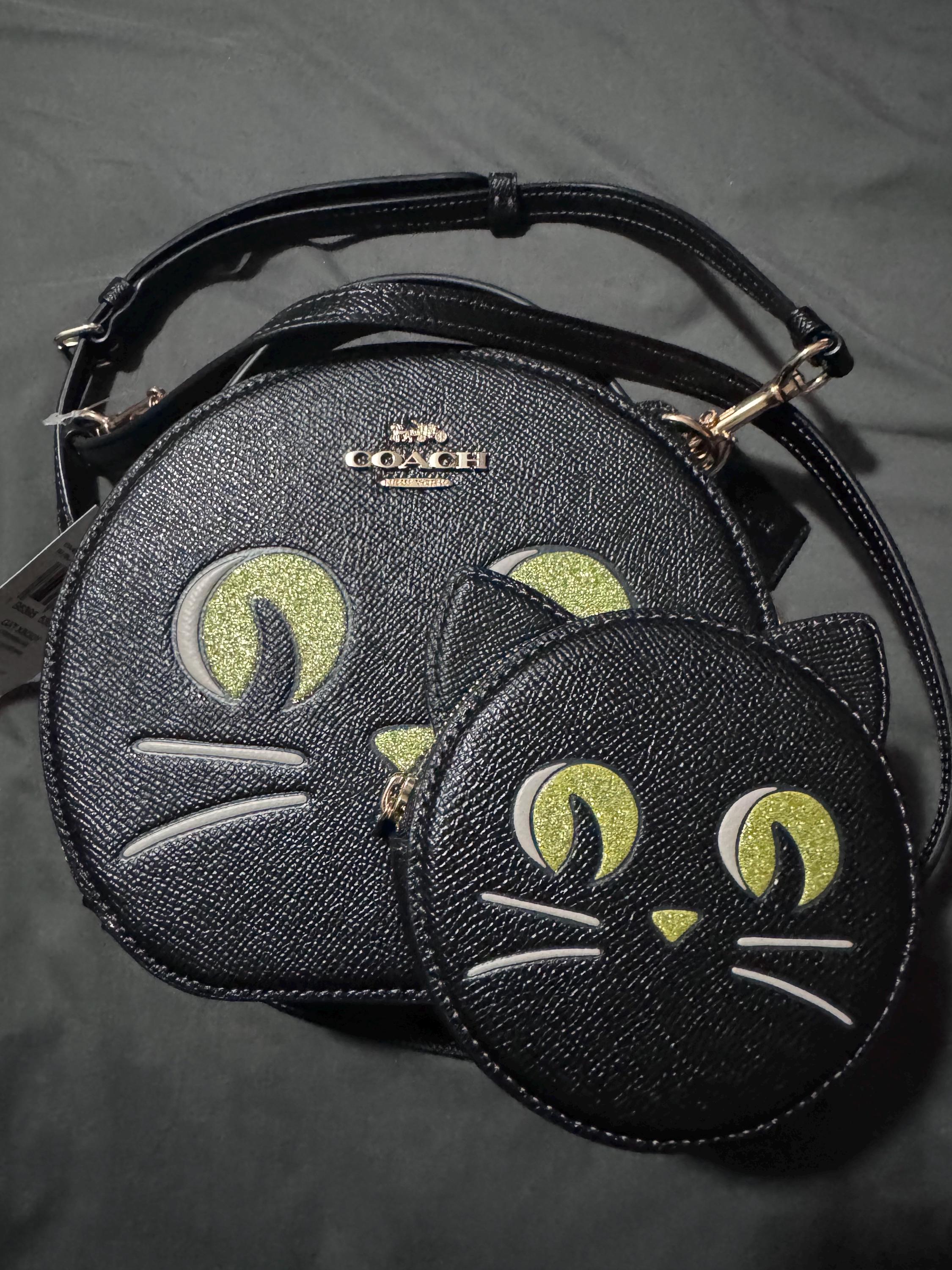 2024 Coach Cat Halloween Leather Canteen Crossbody Bag With 2024 Coach Cat Halloween Leather Canteen Crossbody Bag With