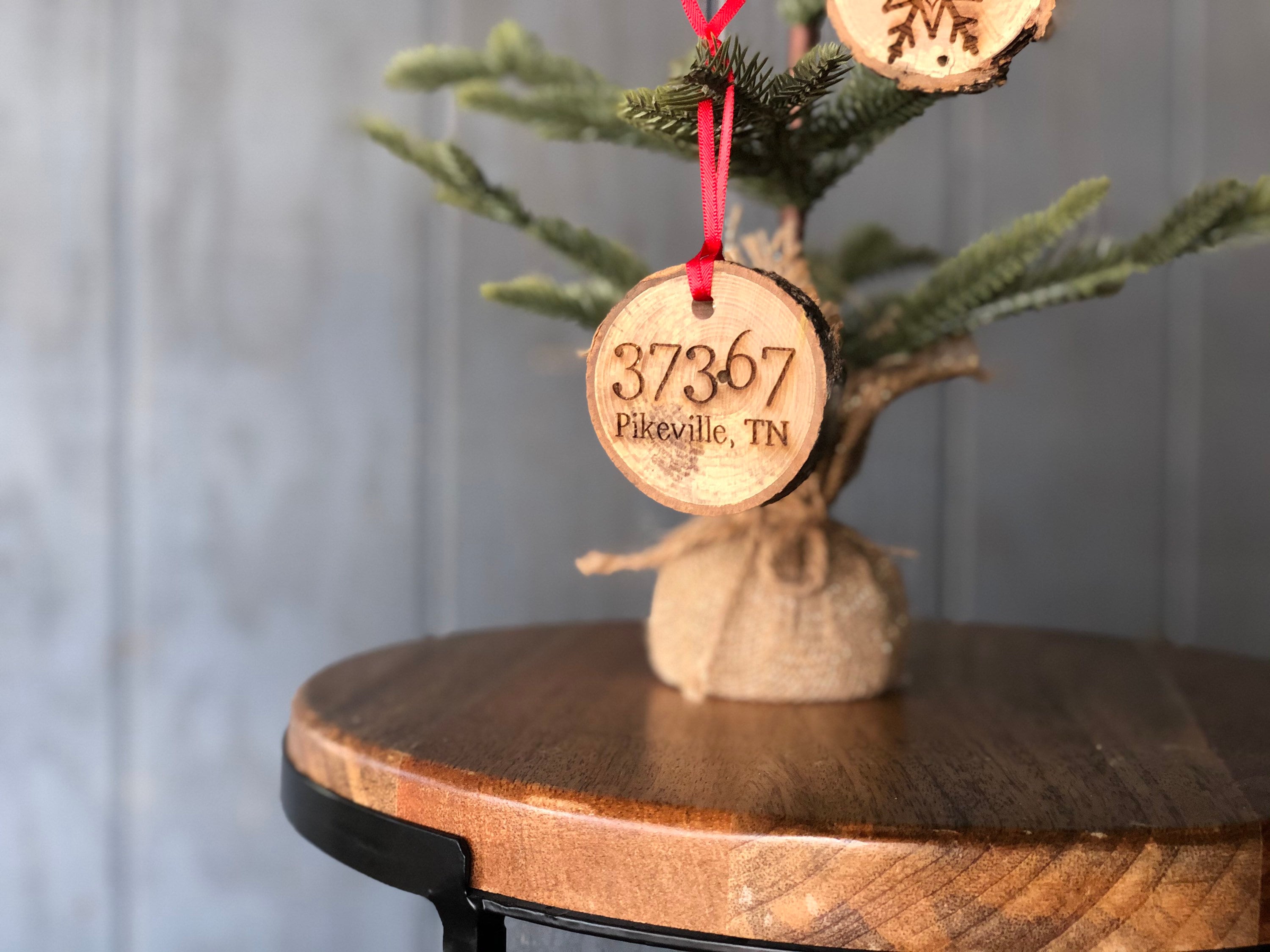 Laser engraved wood christmas ornament