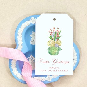 Saludos de Pascua Primavera Etiqueta de regalo personalizada Flores Acuarela personalizada Monograma azul y blanco Envoltura de regalo Embalaje personalizado Baby Shower