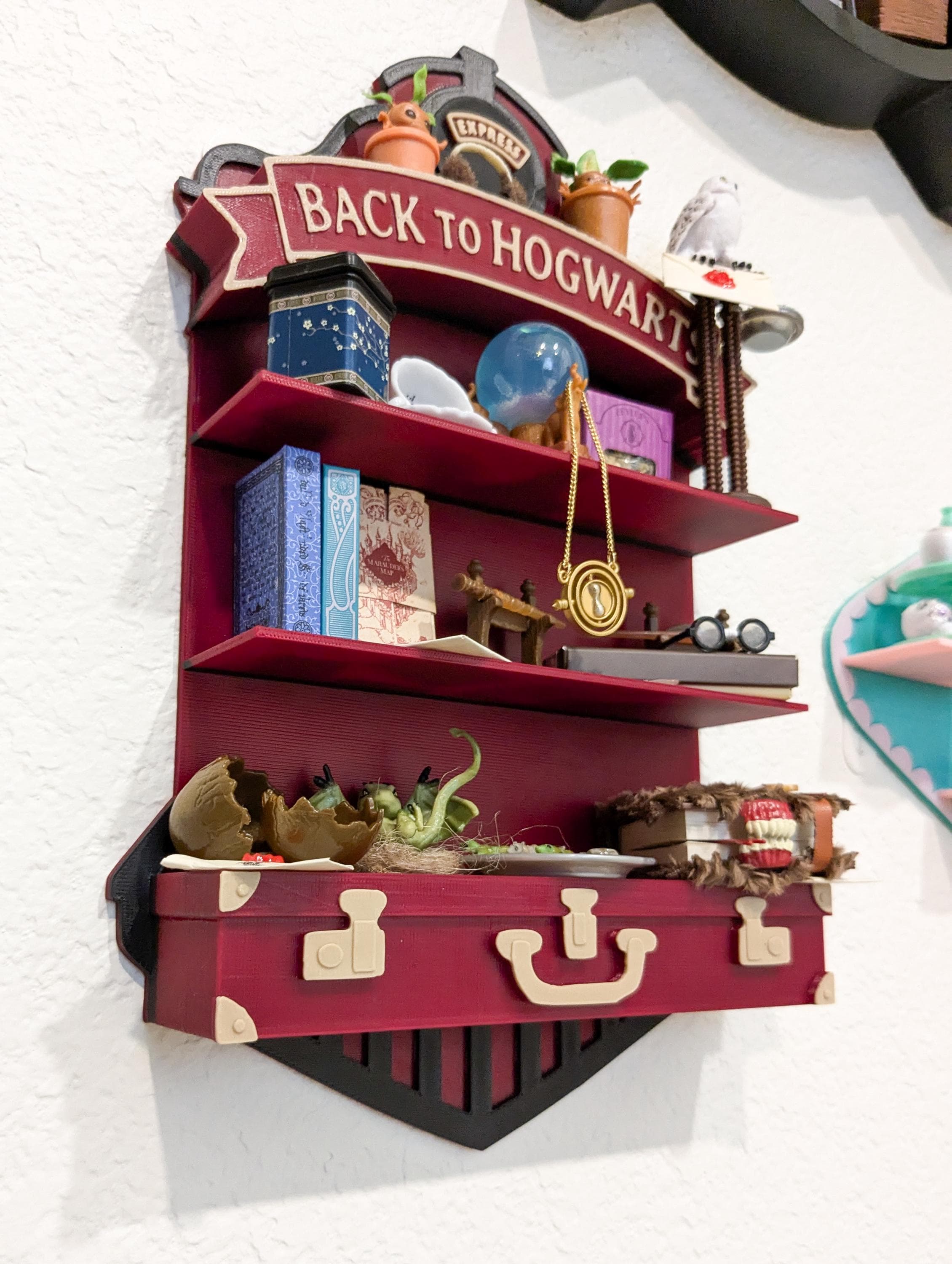 【レア】ハリーポッター　販売什器　ノベリティ　収納　棚 ハリー・ポッターのミニバースのホグワーツ展示棚 ホグワーツに戻る