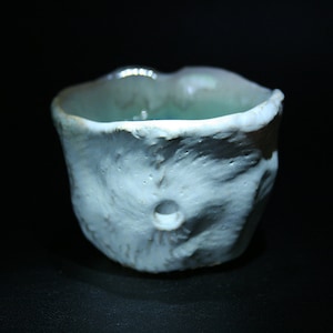 Ryumon Guinomi - [ GW001 ]  Art Ceramics Yunomi Guinomi Bowl Vessel Glass Dish Tea bowl