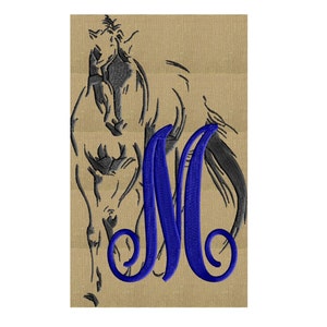 Pode incluir: Uma silhueta preta e branca de um cavalo com uma letra "M" bordada em azul sobre um fundo de tecido bege.
