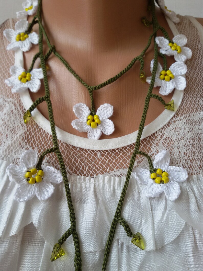 Daisy garland necklace flowers Lariat scarf jewelry Women Neck Etsy