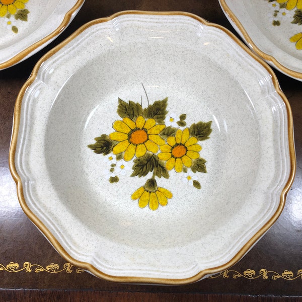 Mikasa Sunny Side Pattern Round 9" Vegetable Bowl Set of 4 Each Sold Separately