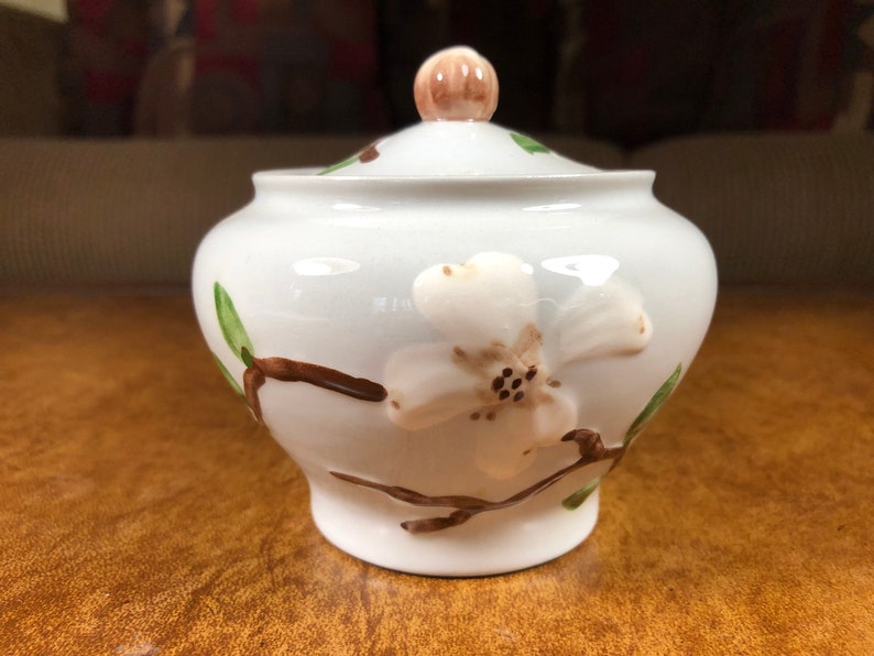 Orchard Ware Made In California Dogwood Pattern Sugar Bowl With Lid