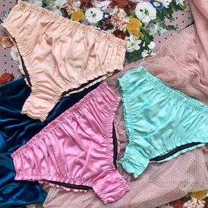 Cosy morning / Pure cotton frilly pastel panties set / cosy lingerie everyday panties / Made to order