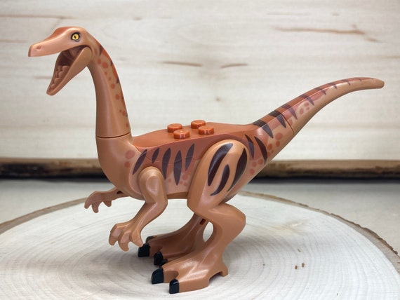 disfraz-lego – Un dinosaurio en la maleta