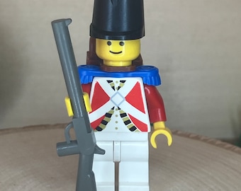 Imperial Guard with Blue Epaulettes and Brown Backpack holding a Rifle - Castle, Genuine LEGO® Minifigure