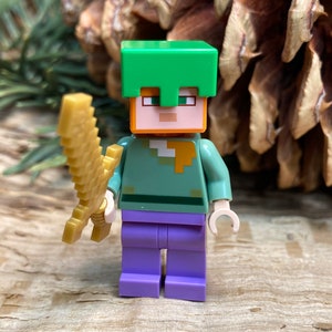 Alex in Bright Green Helmet with Golden Sword - MC, Genuine LEGO® Minifigure