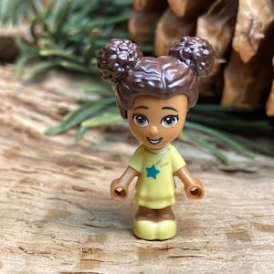 Liz wearing a Yellow Outfit - Friends, Genuine LEGO® Minifigure
