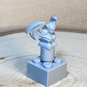 Light Bluish Gray Gargoyle Crouched on Platform – Genuine LEGO® Animal