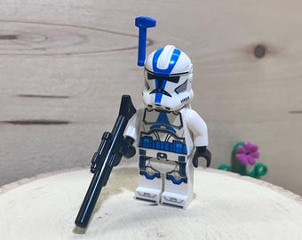 Star Wars Clone Trooper Officer 501st Legion – Genuine LEGO® Minifigure