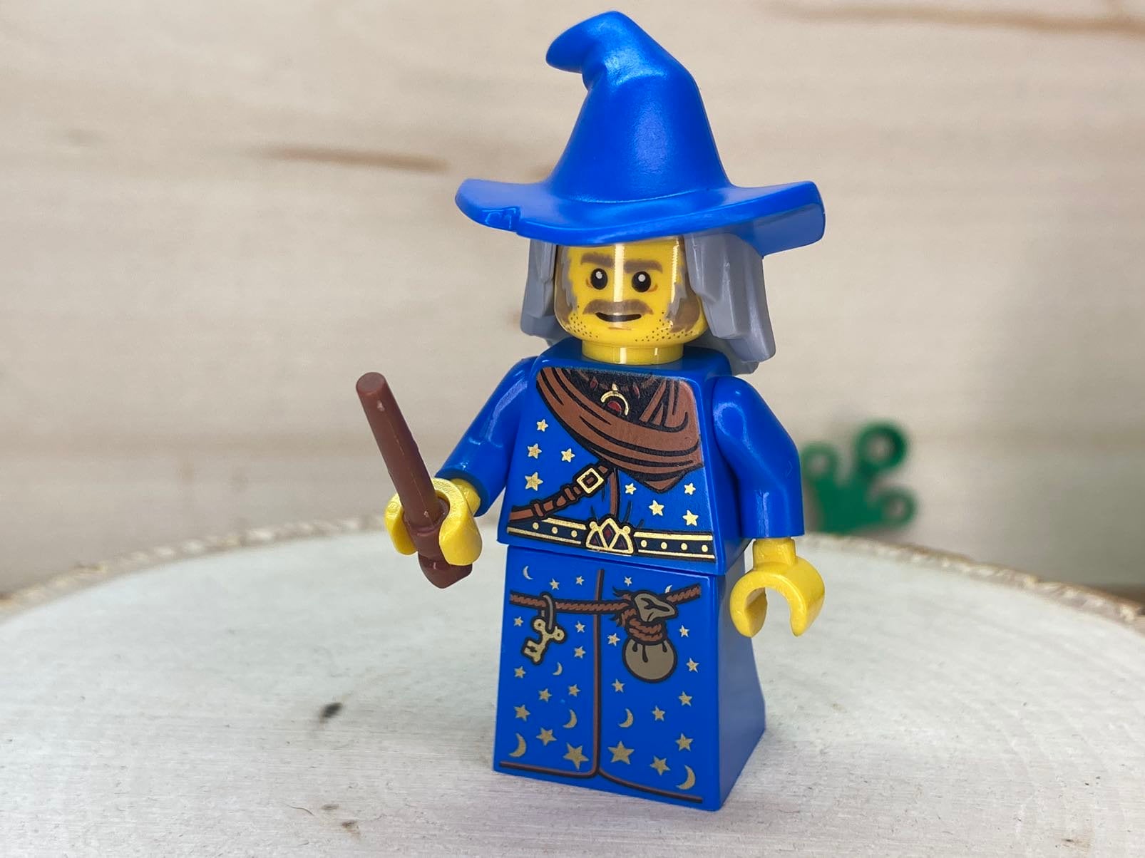  LEGO Series 12 Collectible Minifigure 71007 - Wizard : Toys &  Games