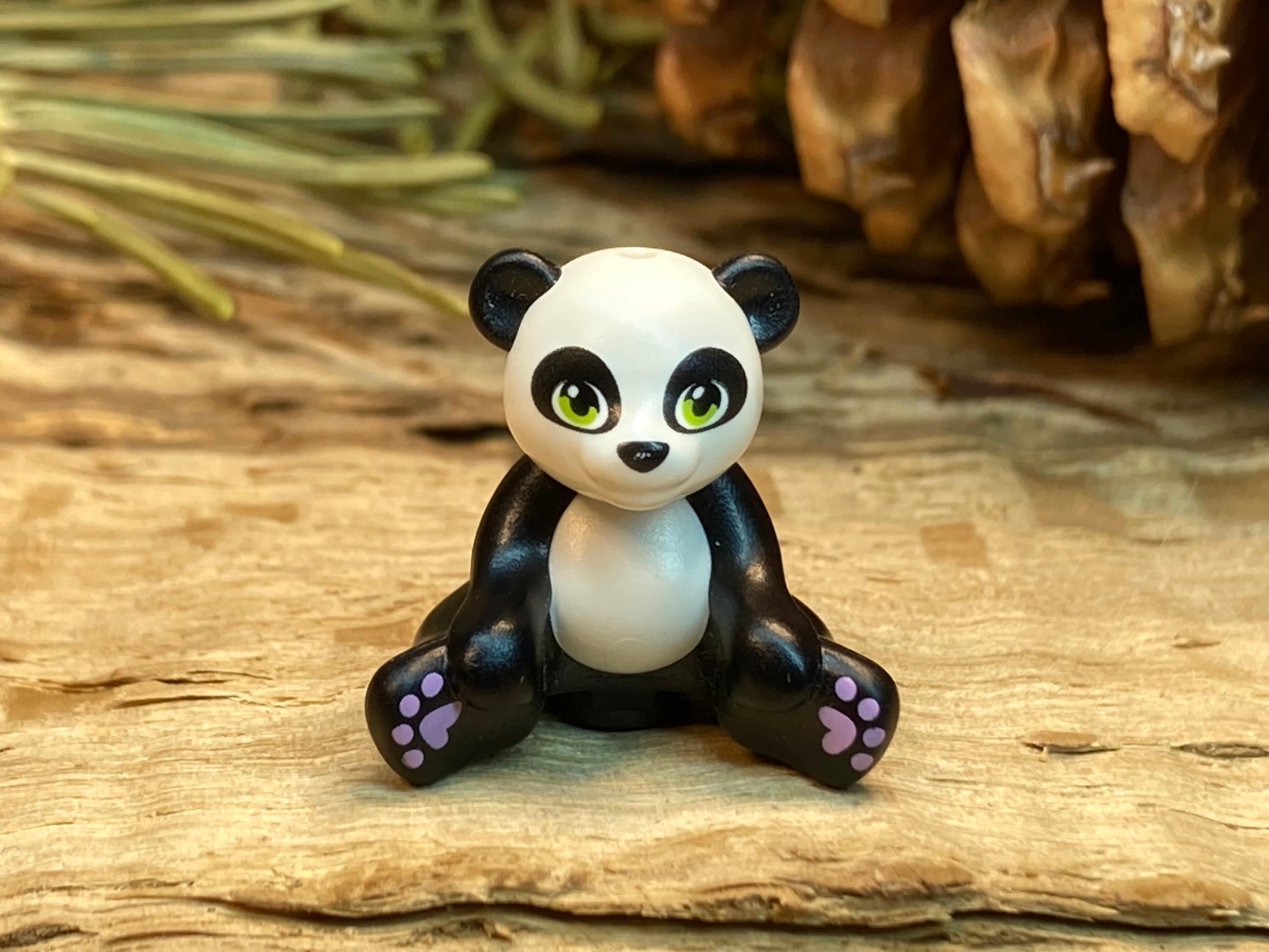 Panda, zittend, lavendelkleurige poten en witte kop en buik - Origineel  LEGO® dier - Etsy België, image size:2992x2244
