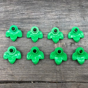 8-Piece Plant Plate, Round 1 x 1 with 3 Leaves - Genuine LEGO® Nature