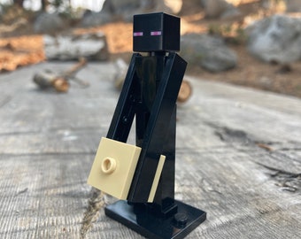 Enderman Holding a Block - MC Genuine LEGO® Minifigure