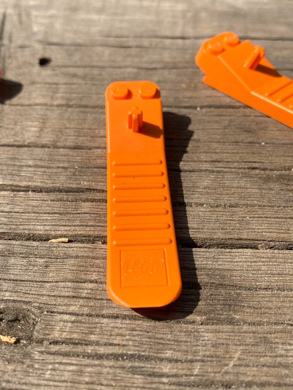 Lego Lot of 3 Orange Brick Axle Separator Human Tool Element Accessory Pieces 